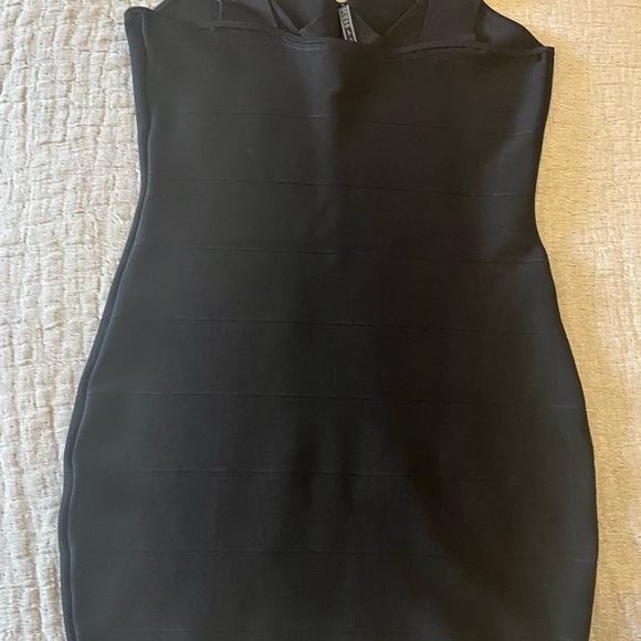 Guess dress - Picture 2 of 3
